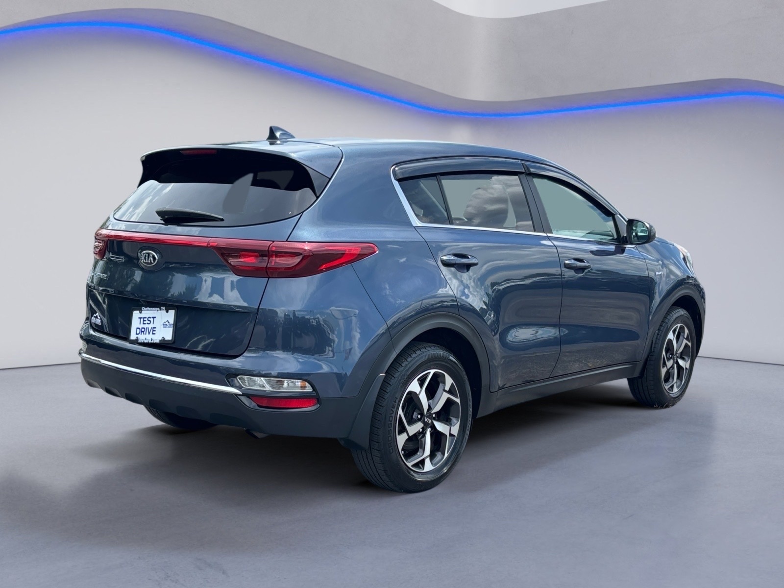 Vehicle image 4 of 25