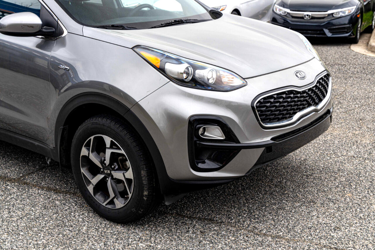 Vehicle image 4 of 24