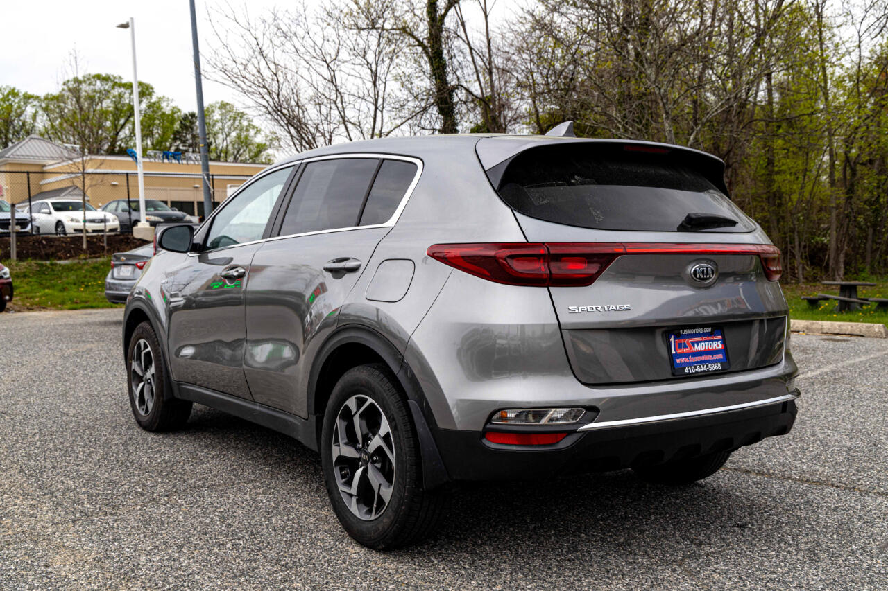 Vehicle image 8 of 24