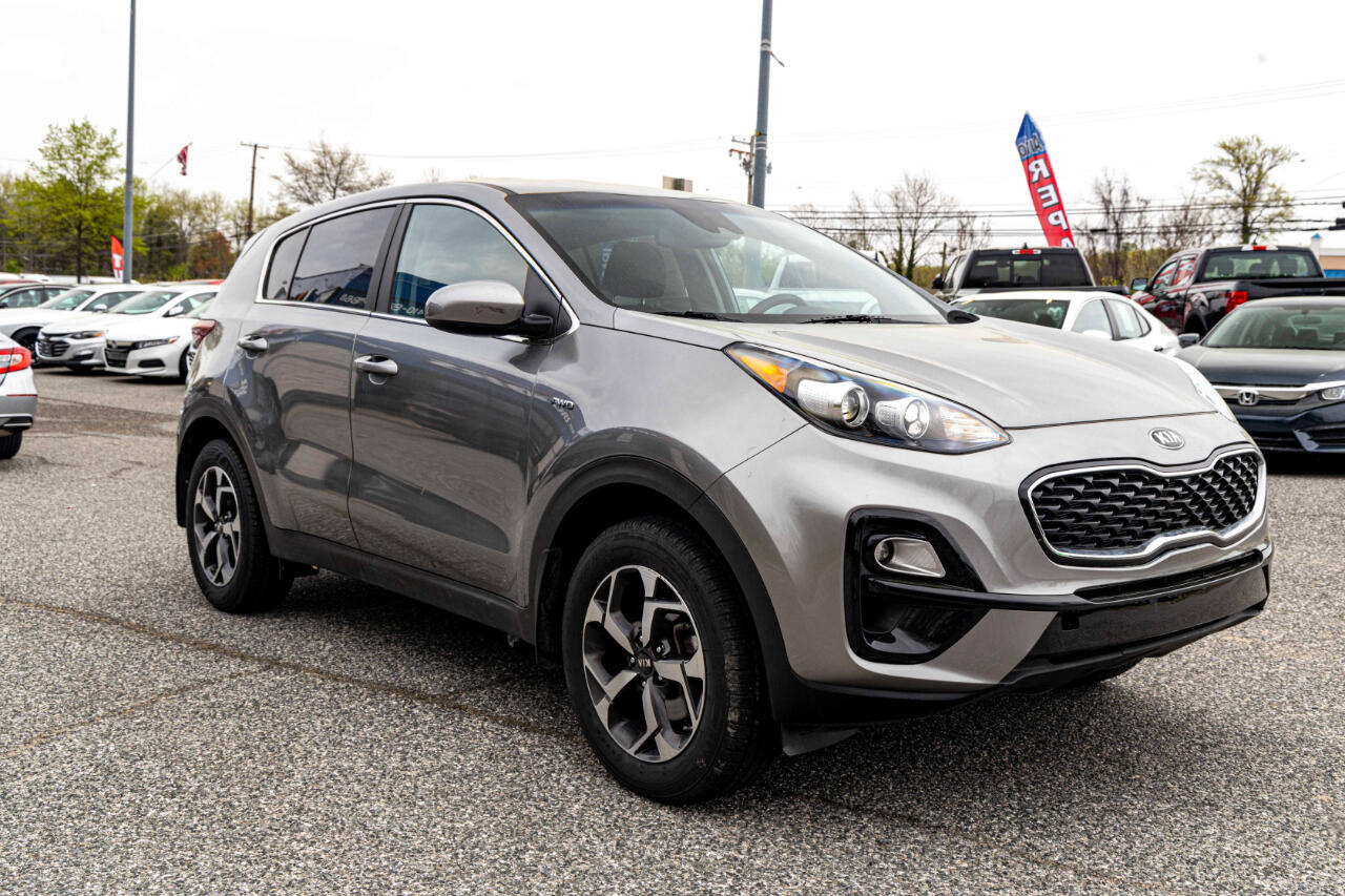 Vehicle image 3 of 24