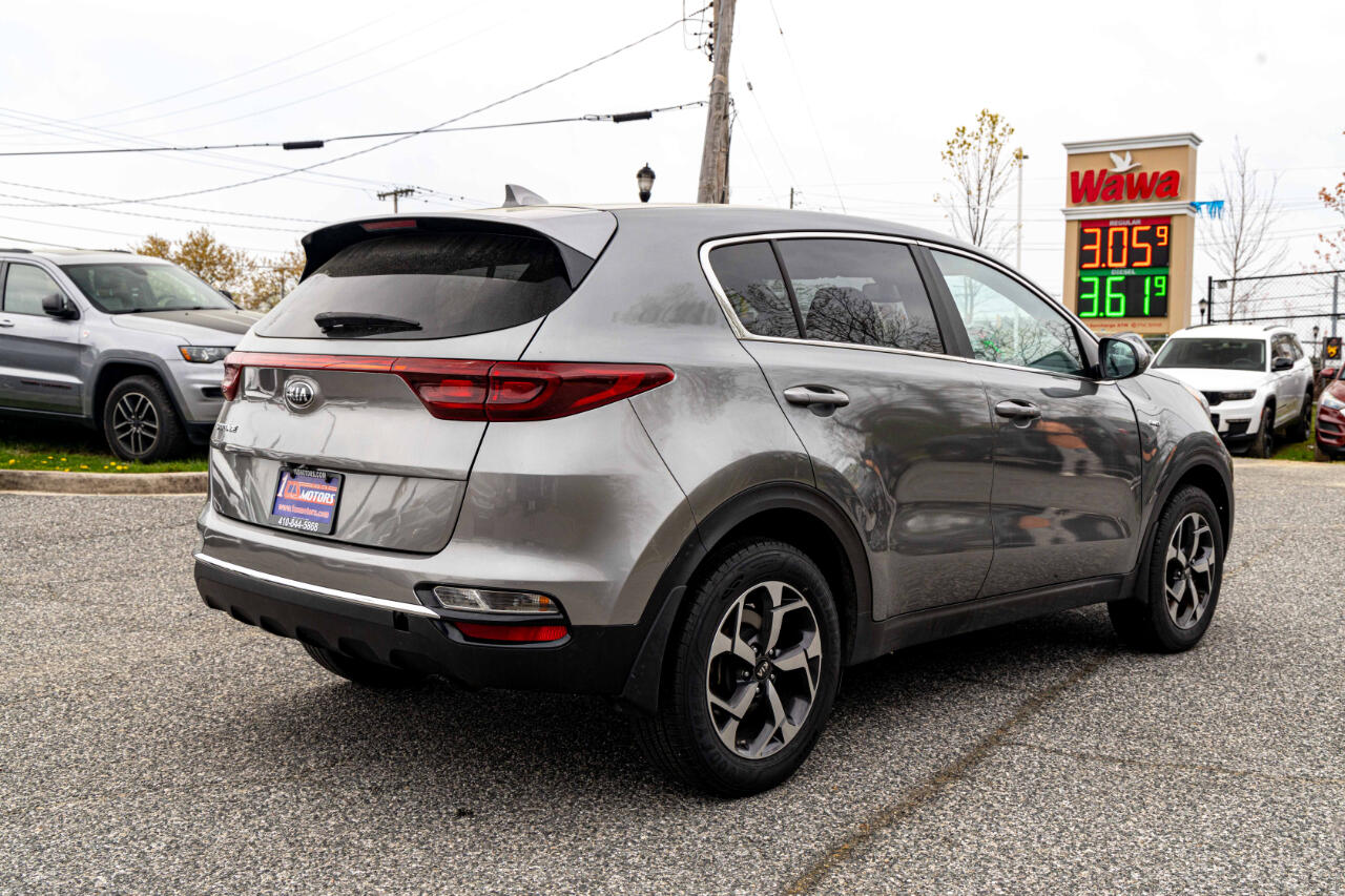 Vehicle image 6 of 24