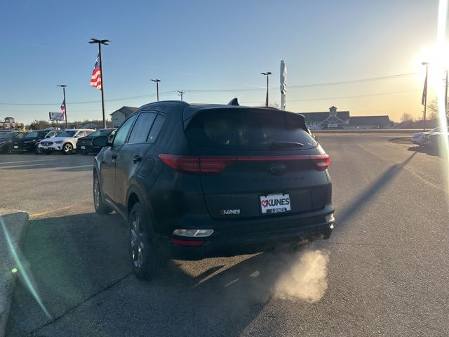 Vehicle image 8 of 56
