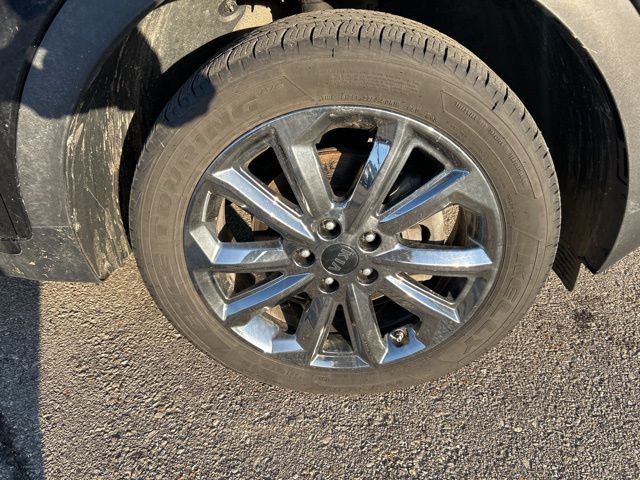 Vehicle image 54 of 56