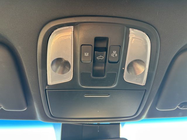 Vehicle image 35 of 56