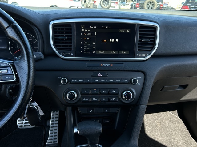 Vehicle image 34 of 48