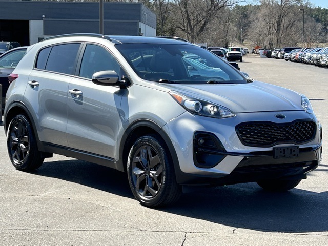 Vehicle image 6 of 48
