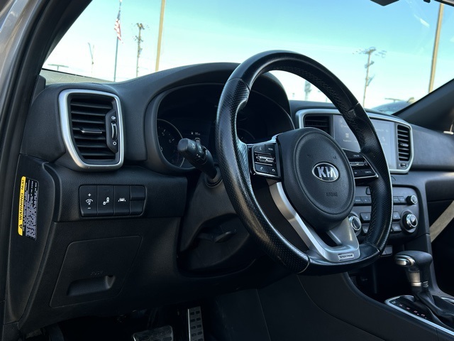 Vehicle image 23 of 48