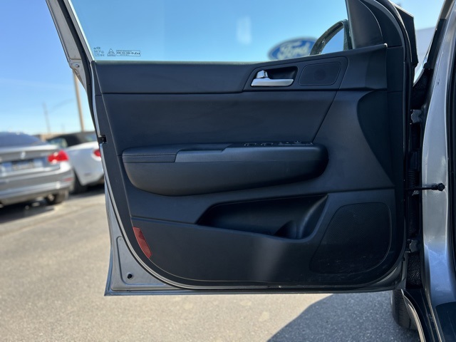Vehicle image 26 of 48