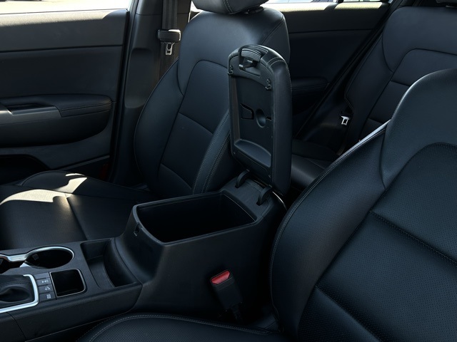 Vehicle image 43 of 48