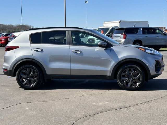Vehicle image 7 of 48