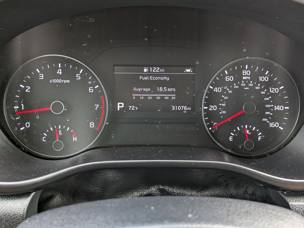 Vehicle image 26 of 28