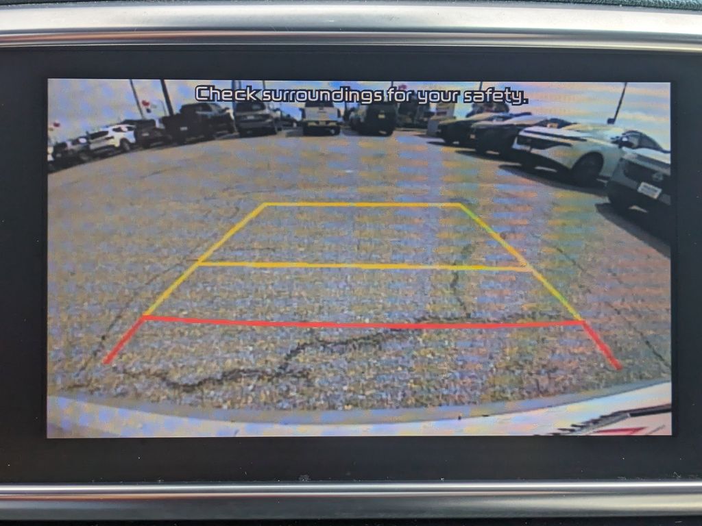 Vehicle image 19 of 28