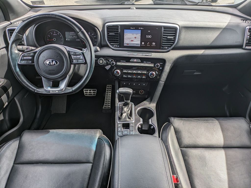 Vehicle image 15 of 28