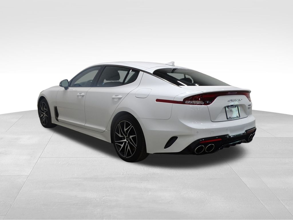Vehicle image 6 of 39