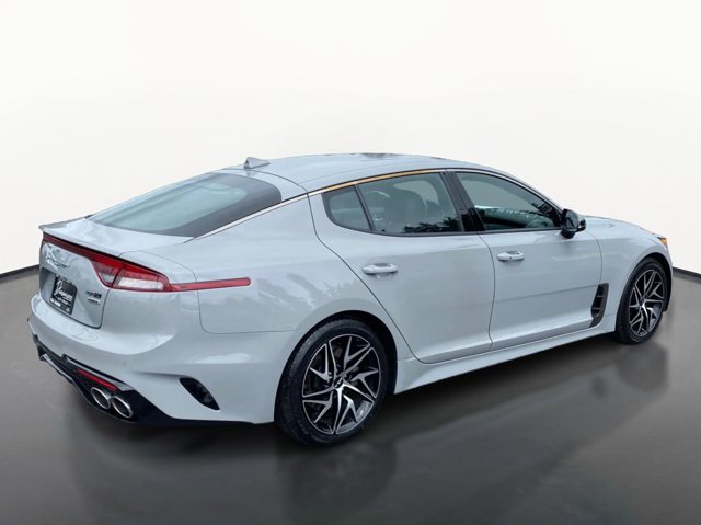 2022 Kia Stinger GT-Line Image 1 of 3