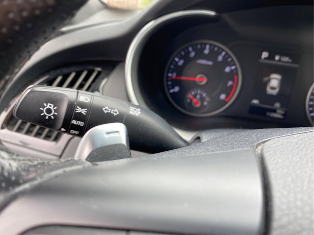 2022 Kia Stinger GT-Line Image 3 of 3