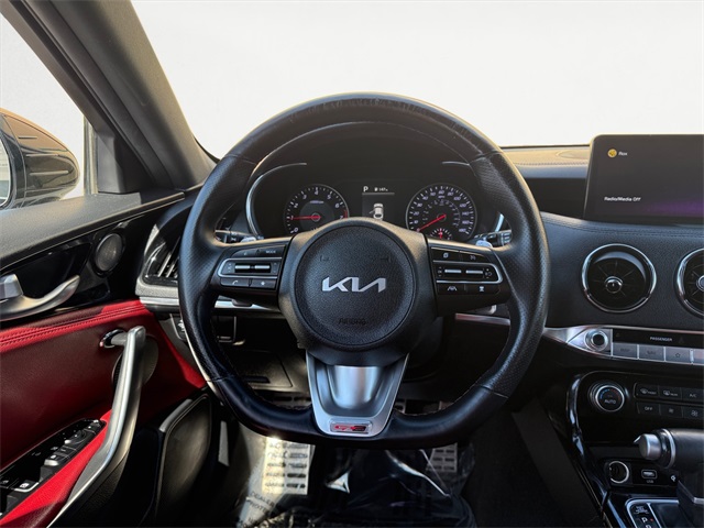 Vehicle image 12 of 27