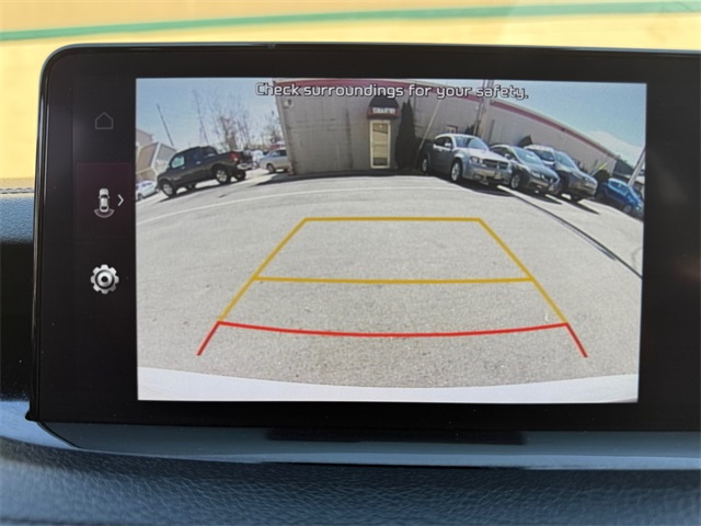 Vehicle image 19 of 27
