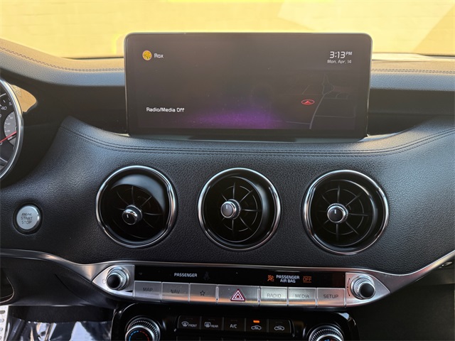 Vehicle image 18 of 27