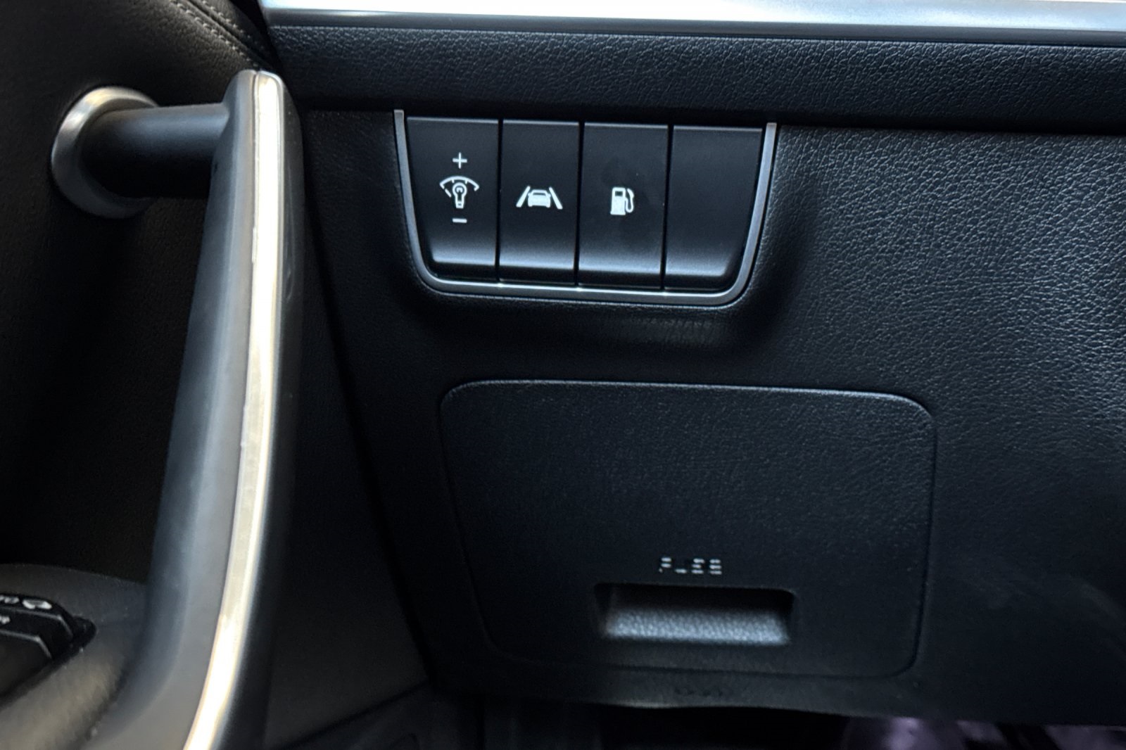 Vehicle image 41 of 61