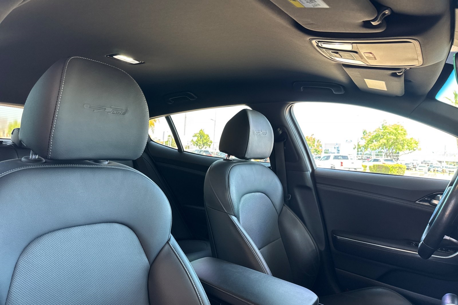Vehicle image 18 of 61