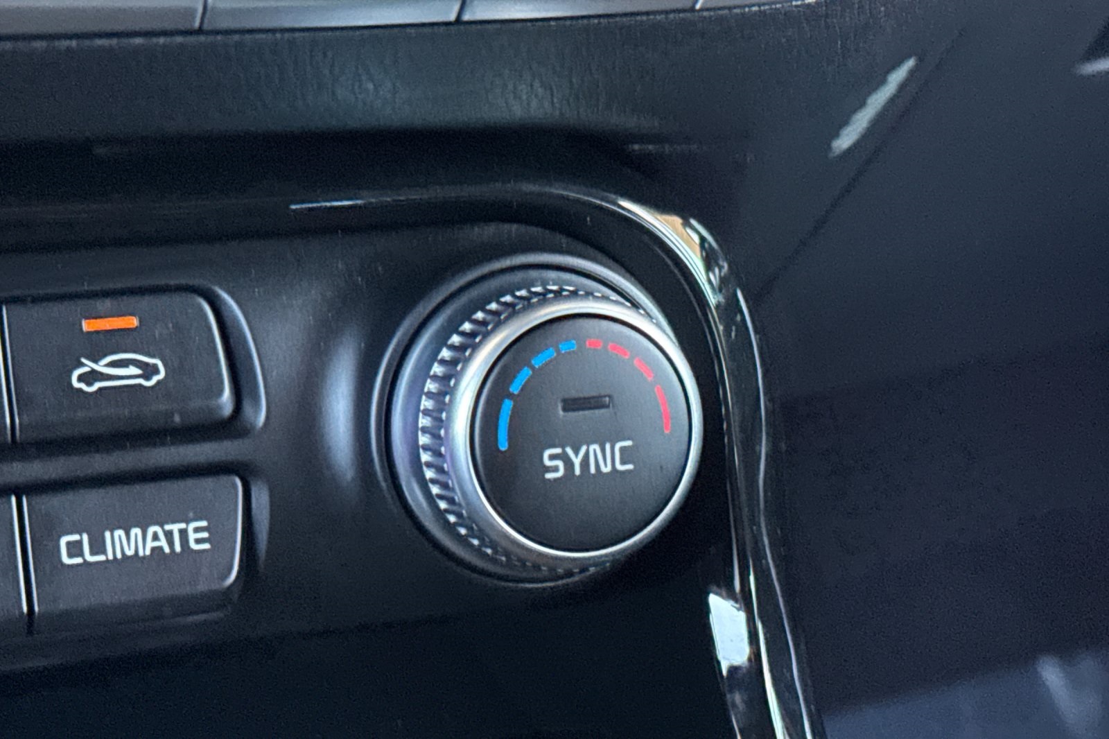 Vehicle image 28 of 61