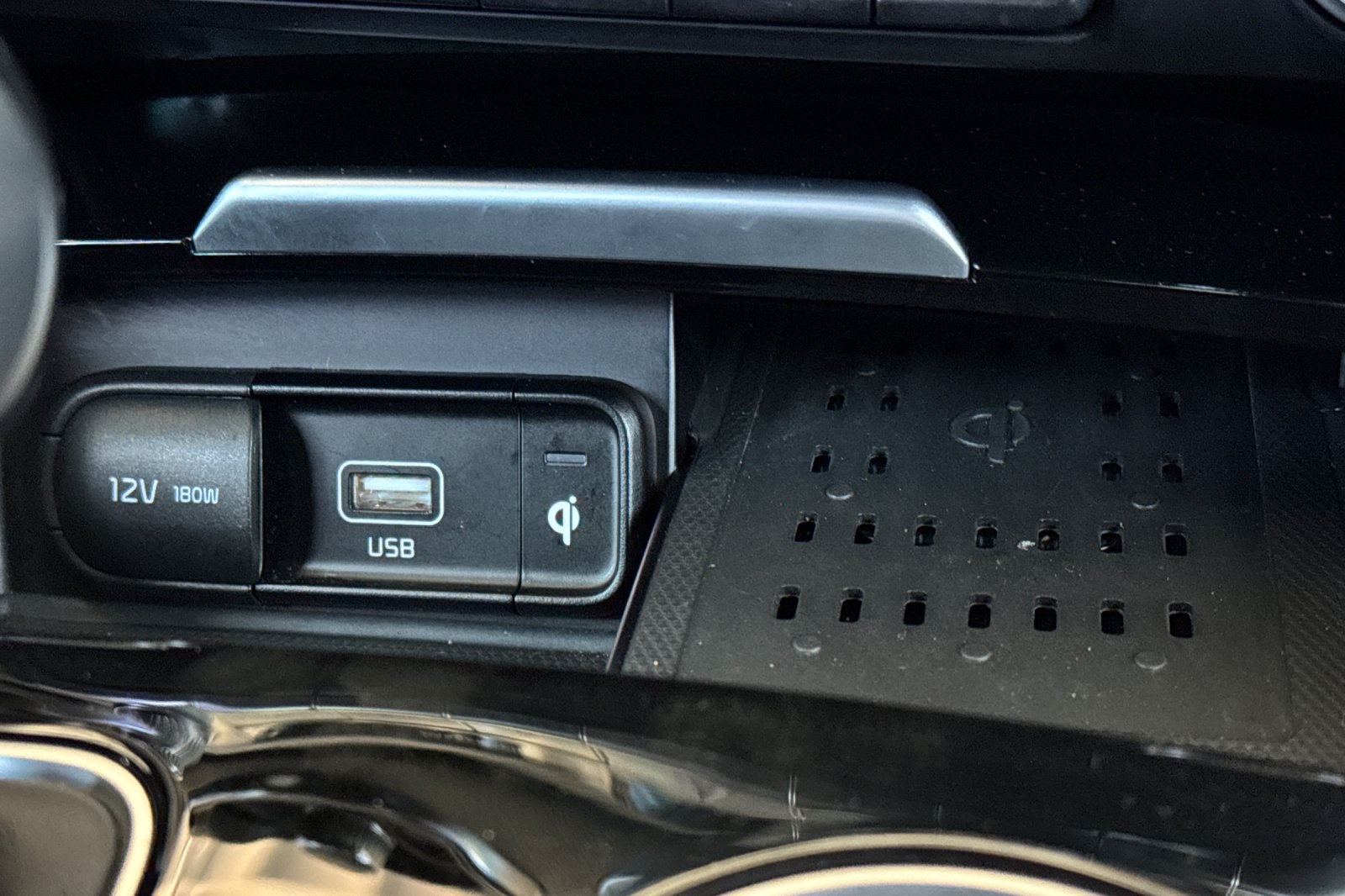 Vehicle image 29 of 61