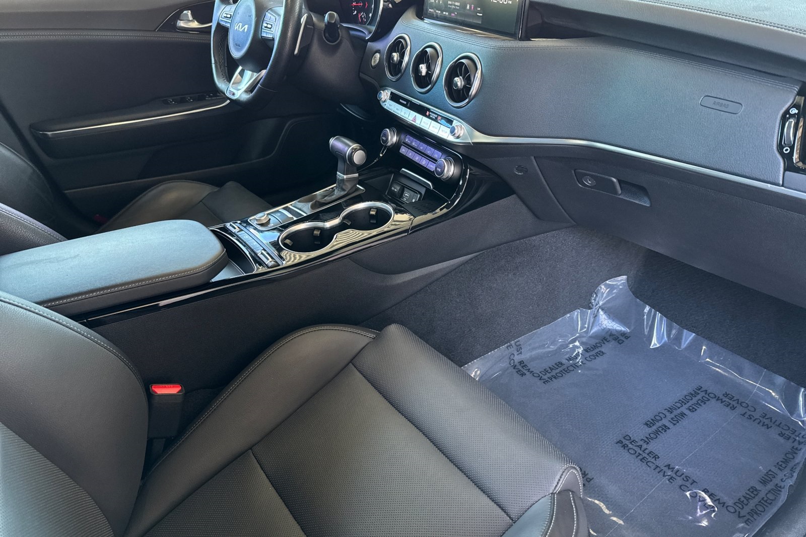 Vehicle image 17 of 61