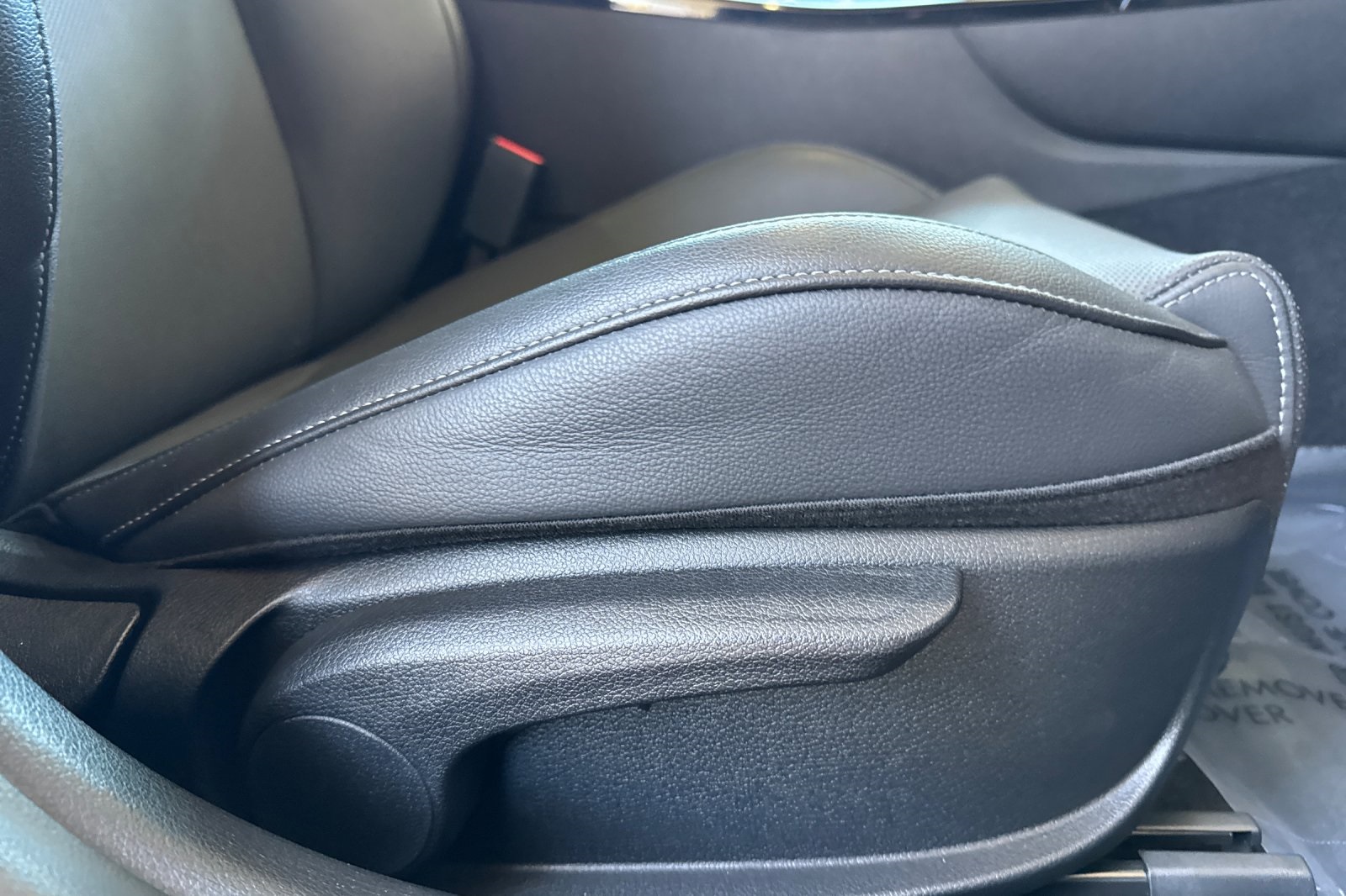 Vehicle image 21 of 61