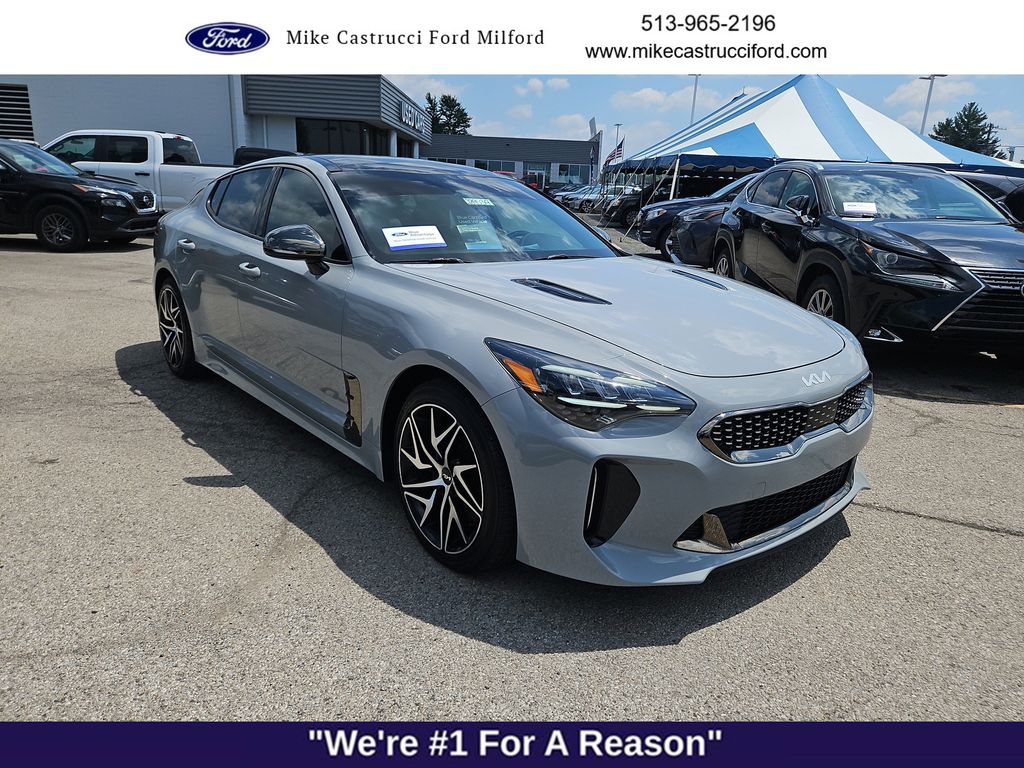 2022 Kia Stinger GT-Line Image 3 of 31