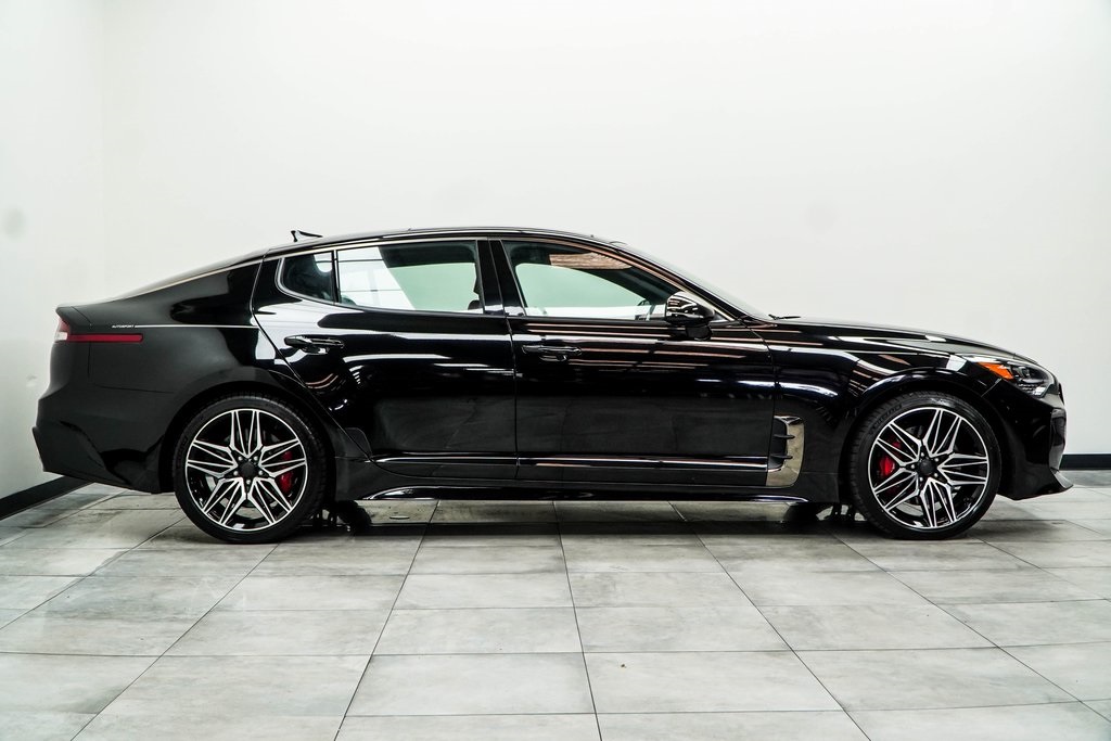Vehicle image 4 of 50