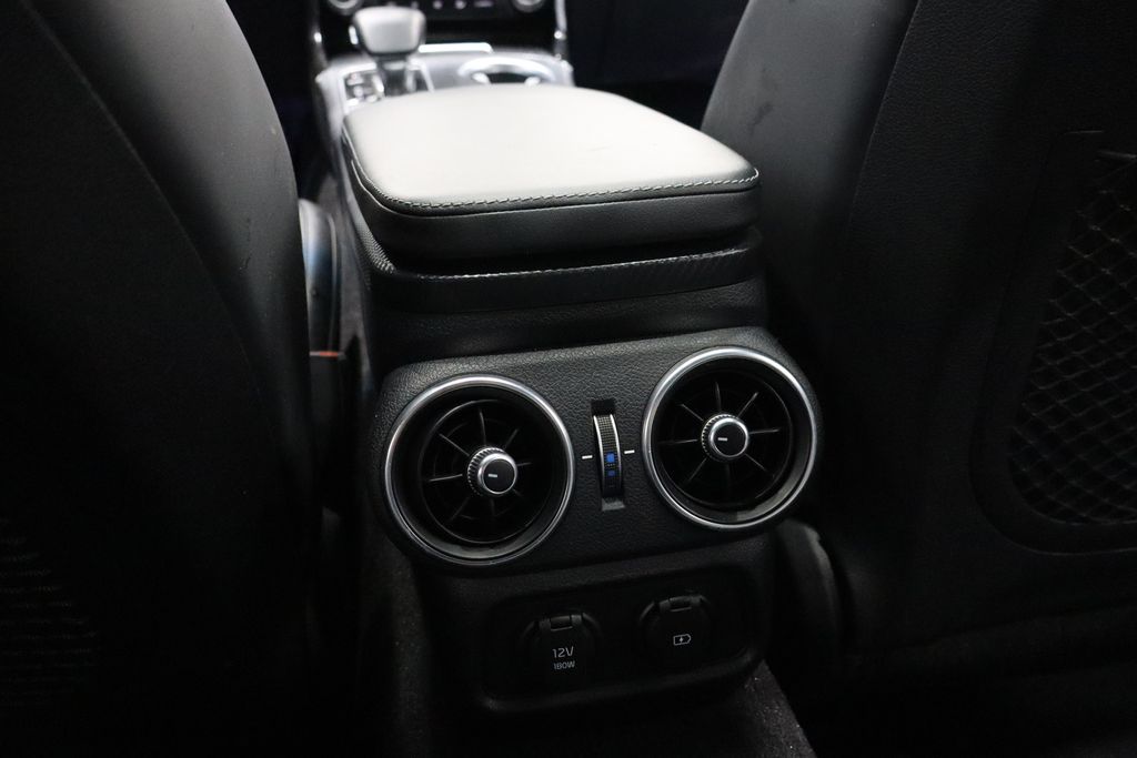 Vehicle image 23 of 45