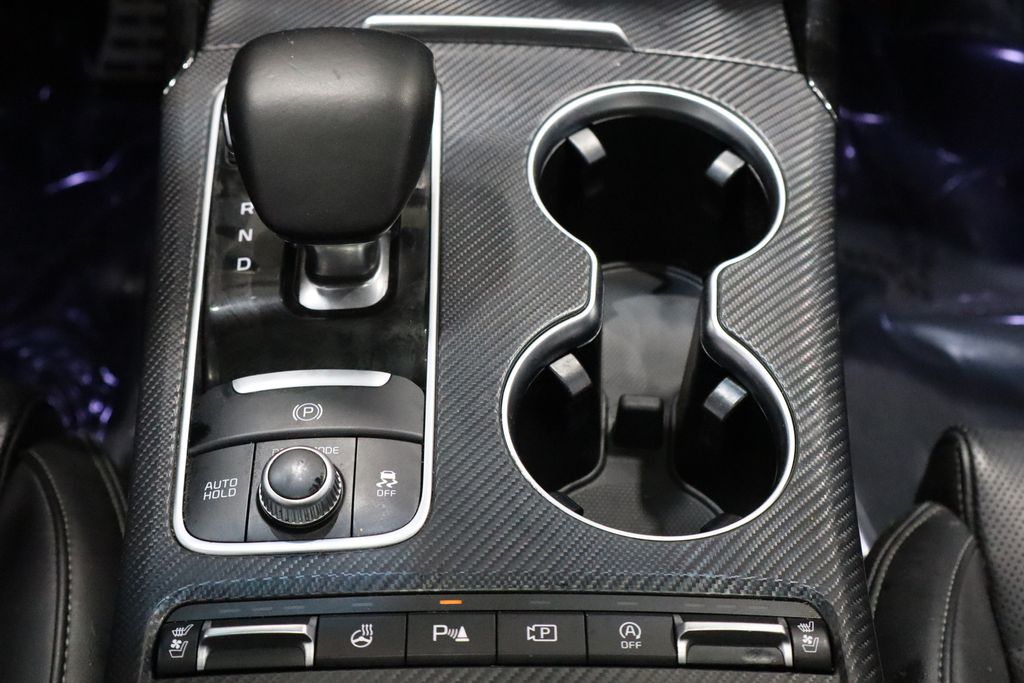 Vehicle image 41 of 45