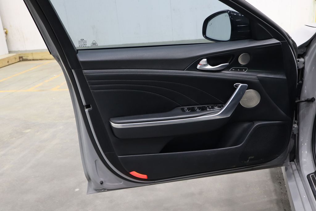Vehicle image 15 of 45
