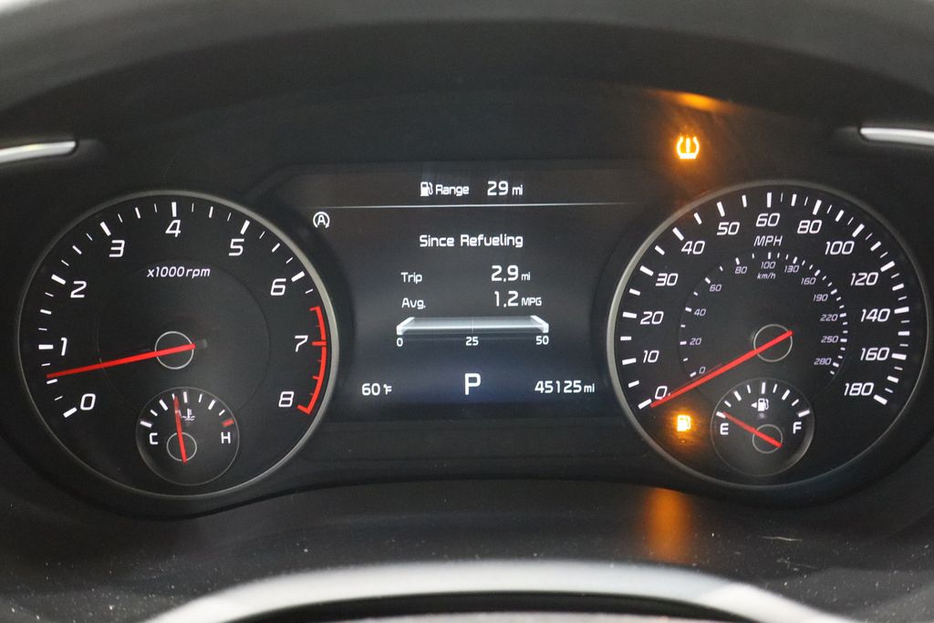 Vehicle image 27 of 45