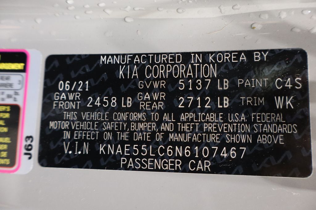 Vehicle image 21 of 45