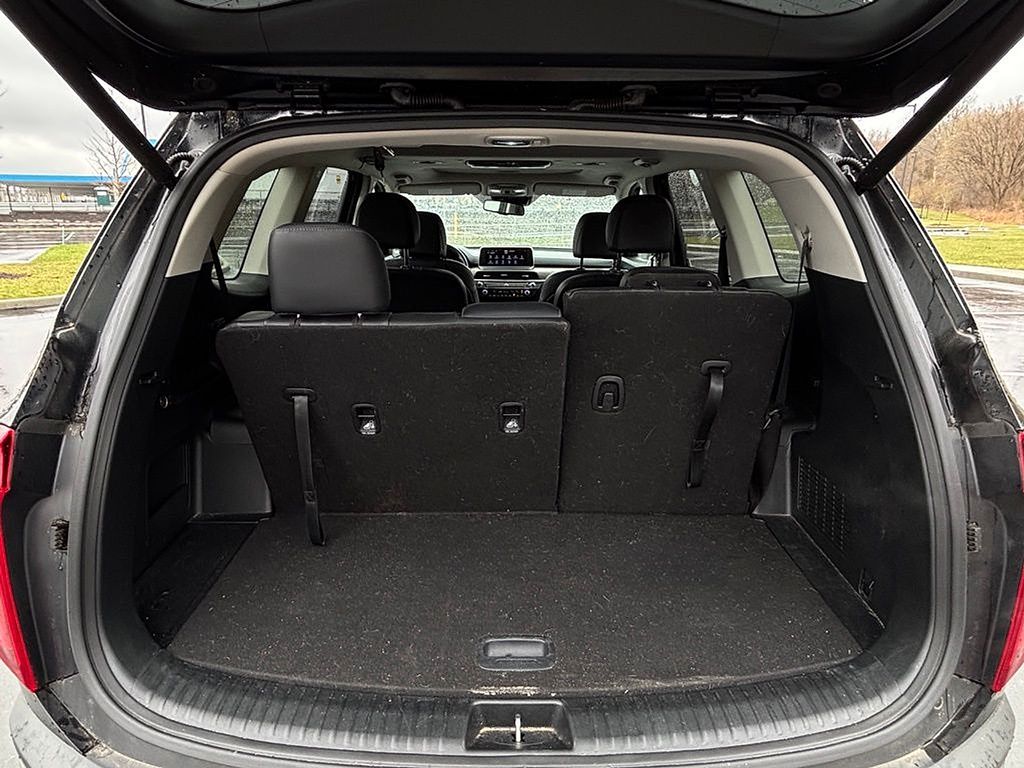 Vehicle image 11 of 31