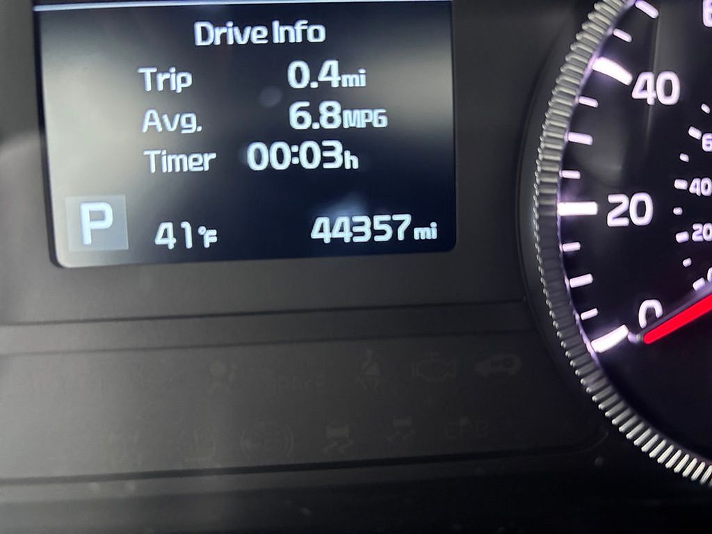 Vehicle image 20 of 31