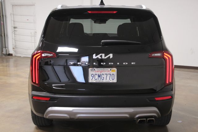 Vehicle image 9 of 31