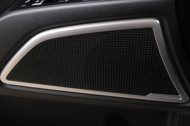 Vehicle image 26 of 31