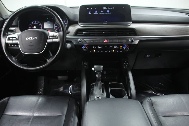Vehicle image 15 of 31