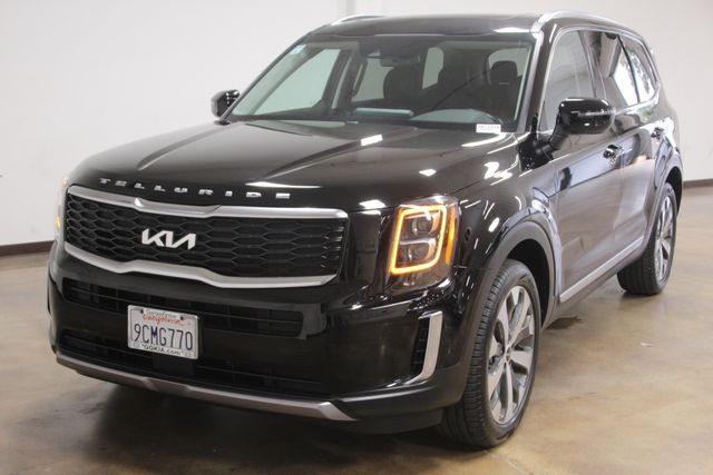 Vehicle image 2 of 31