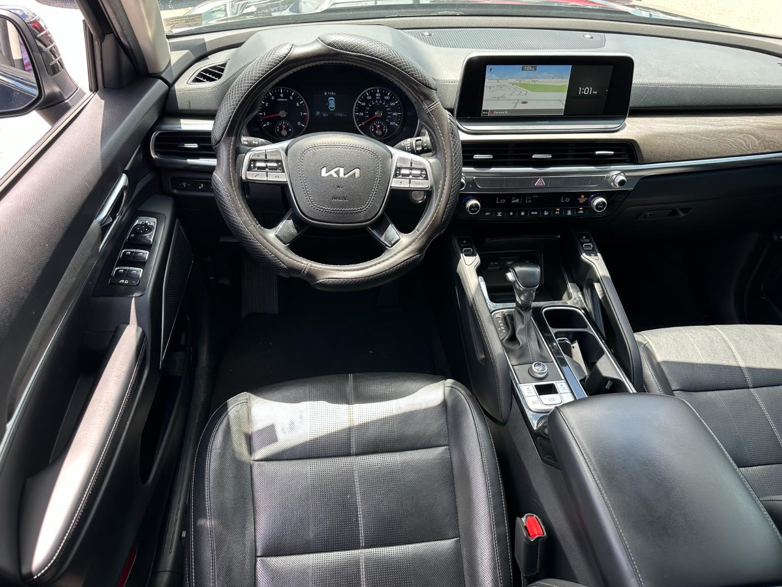 Vehicle image 16 of 34