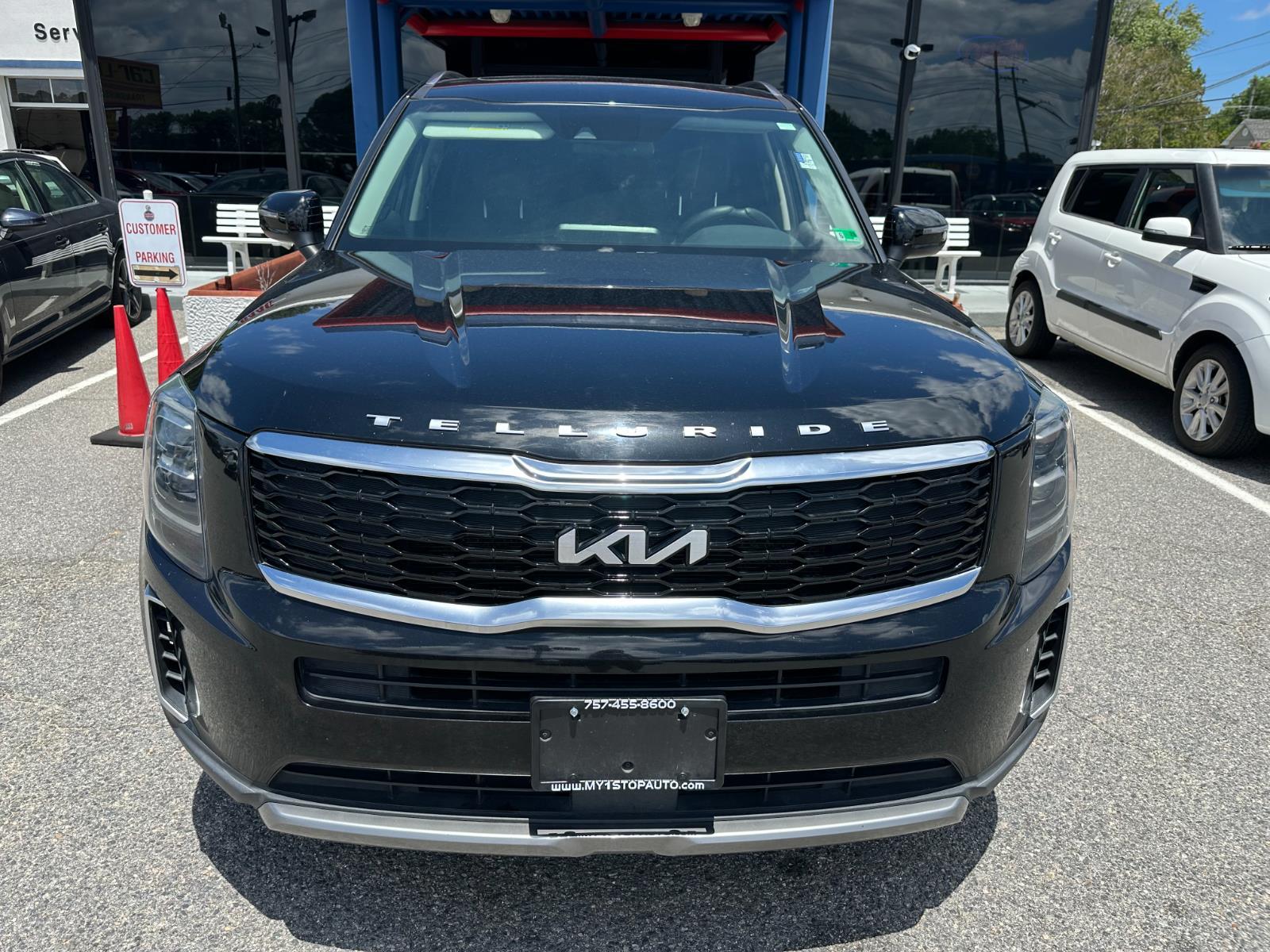 Vehicle image 32 of 34