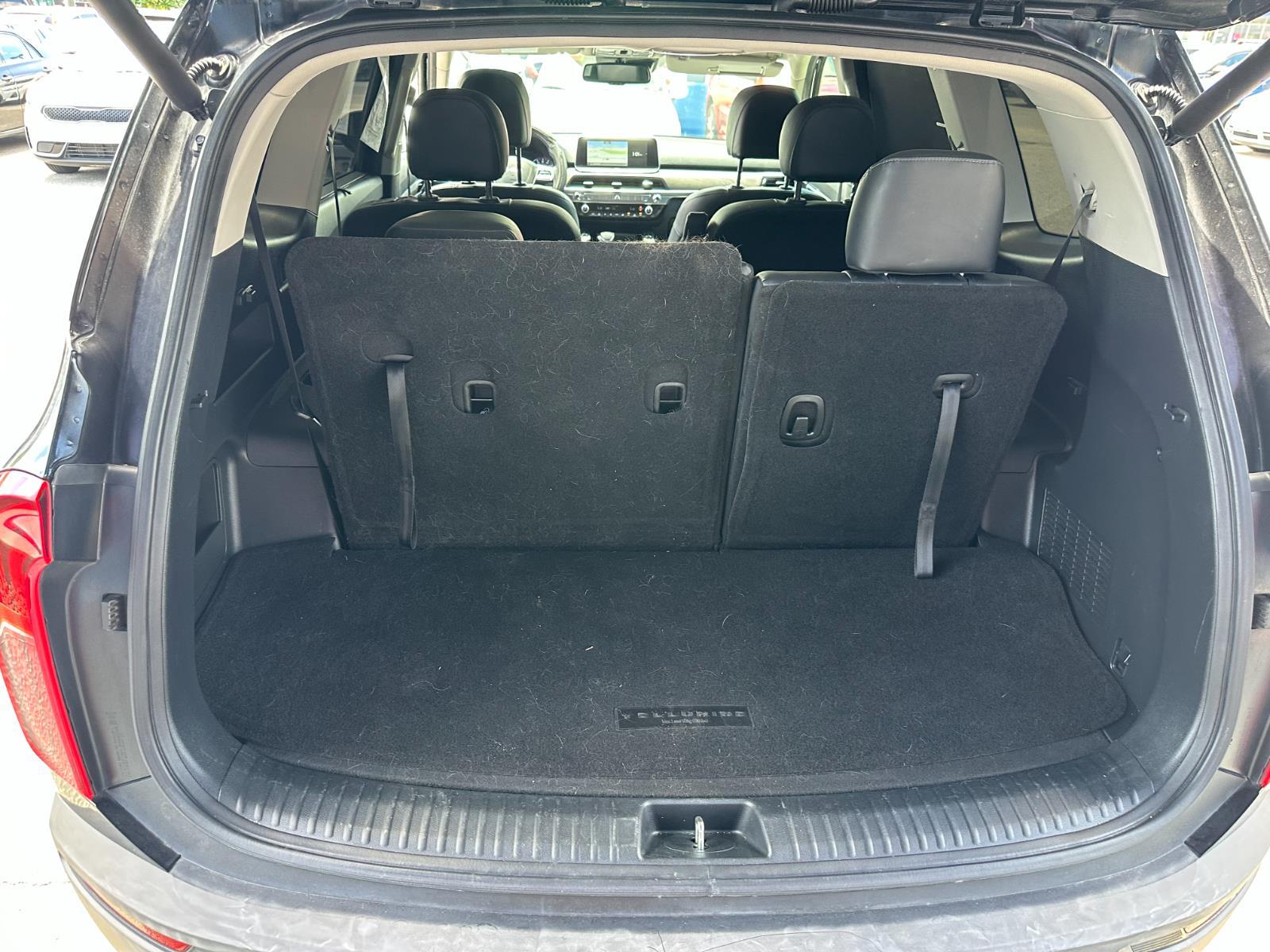 Vehicle image 9 of 34