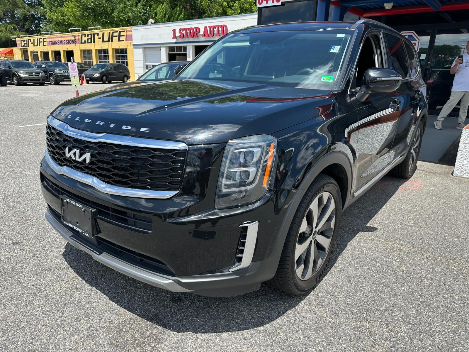 Vehicle image 2 of 34