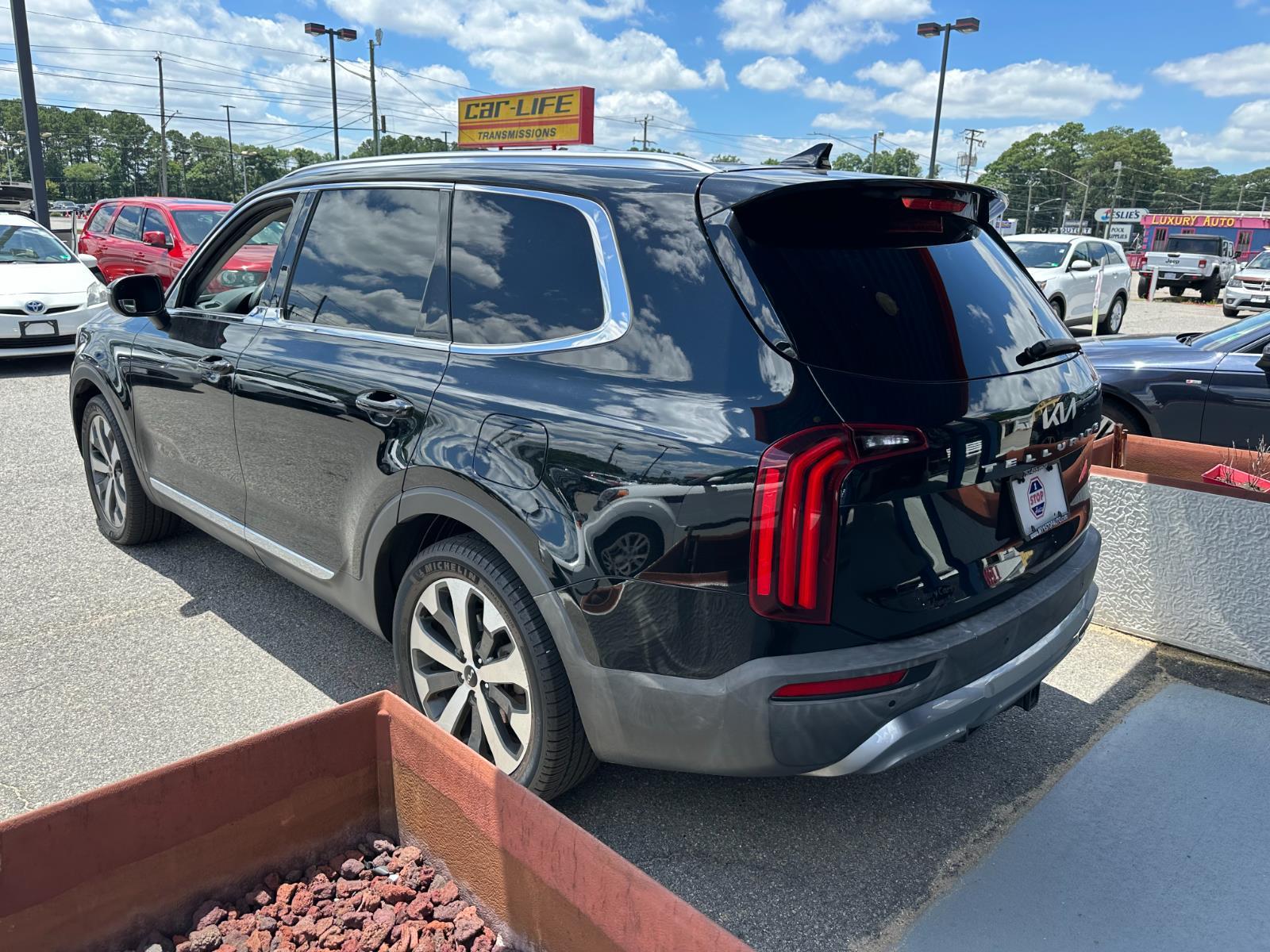 Vehicle image 6 of 34