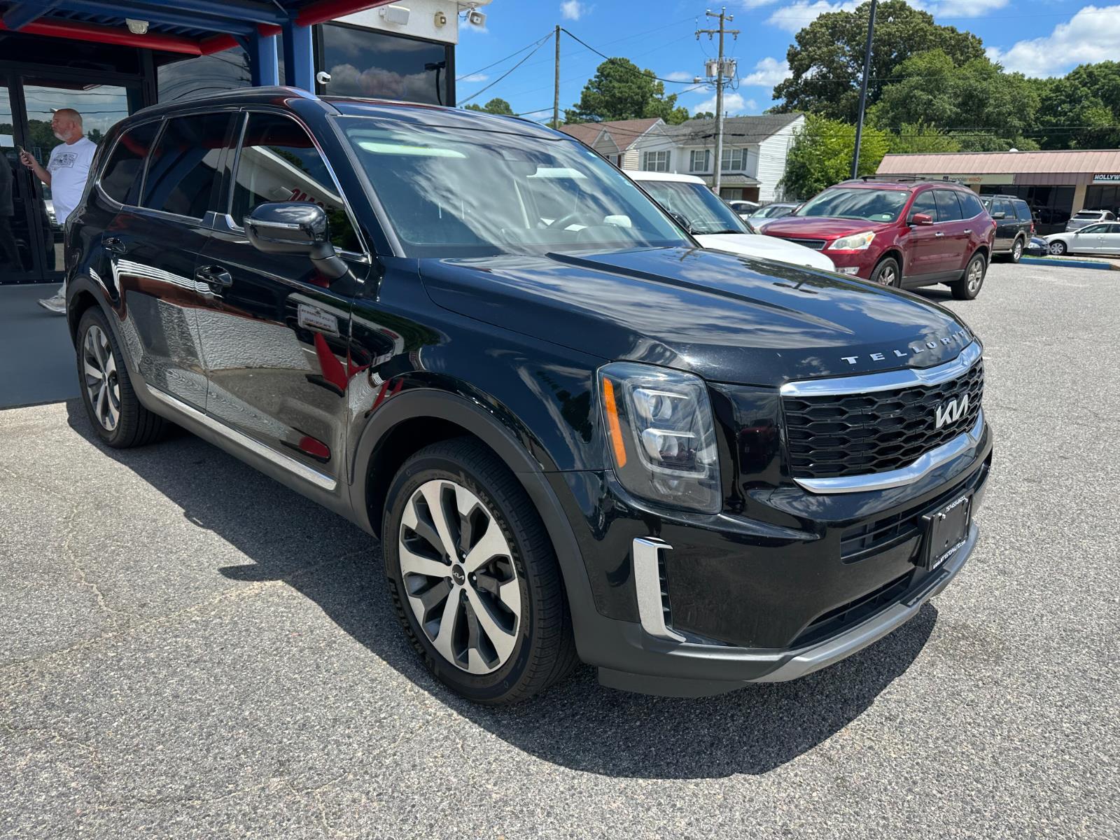 Vehicle image 3 of 34