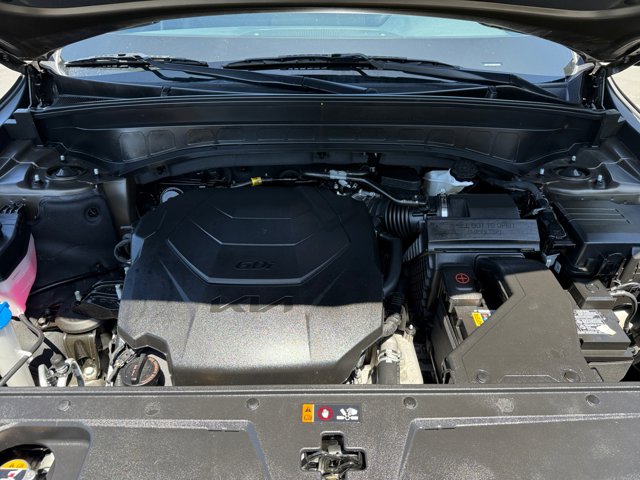 Vehicle image 9 of 21
