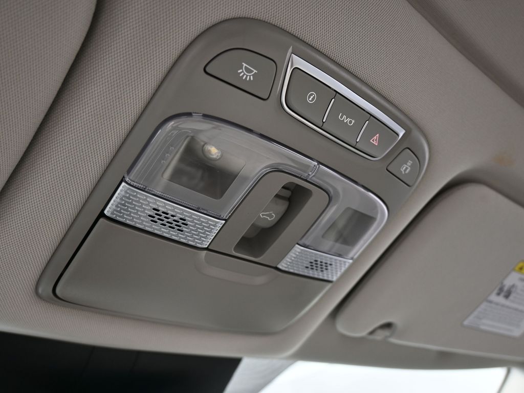 Vehicle image 50 of 69